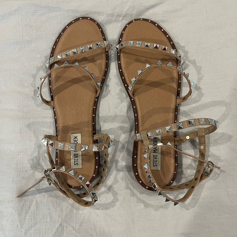 Steve Madden stud sandals size 9